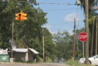 What Does A Flashing Red Light At An Intersection Mean