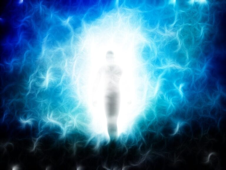 What Does White Aura Color Mean