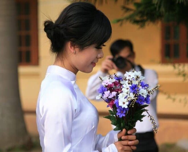 What Does It Mean When You Catch The Bouquet