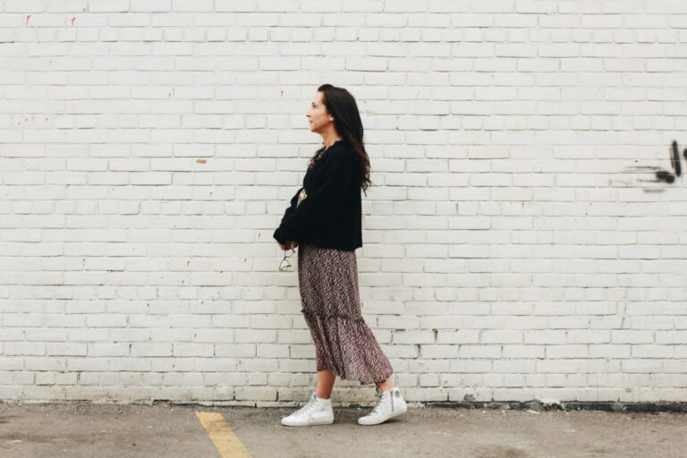 What Does Midi Dress Mean