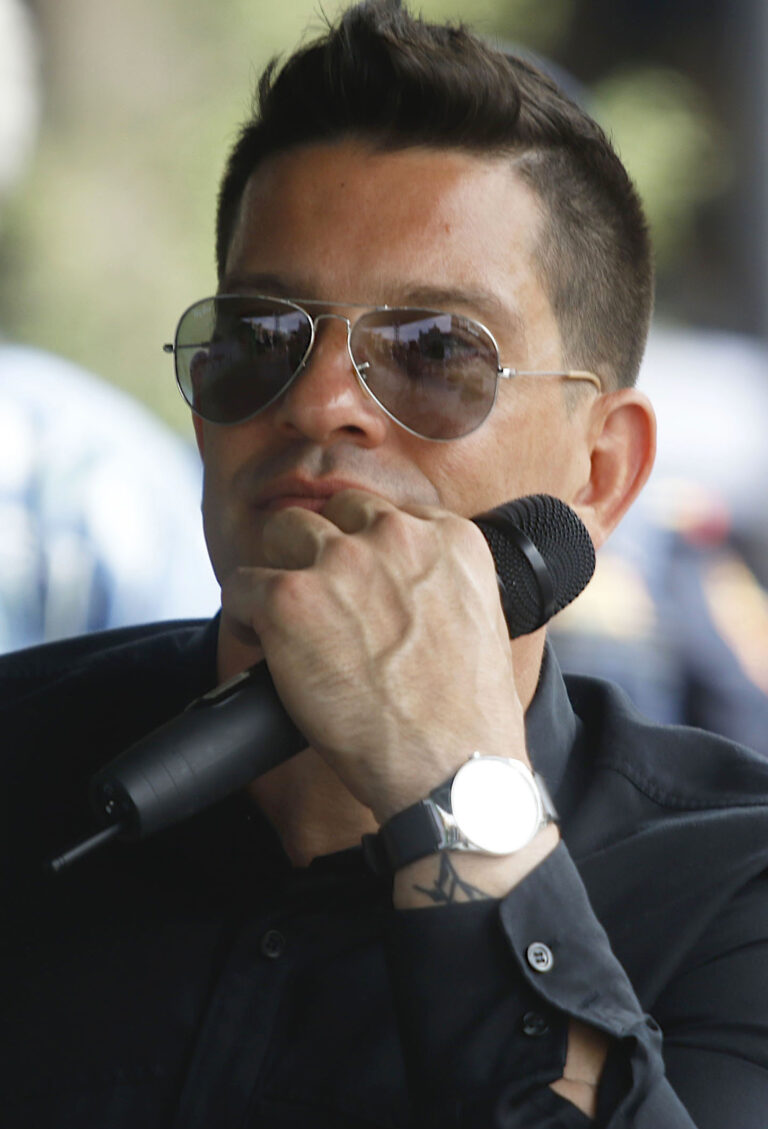 What Does Yahir Mean