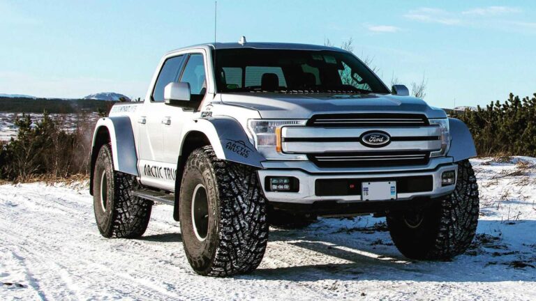 What Does Ford Lariat Mean