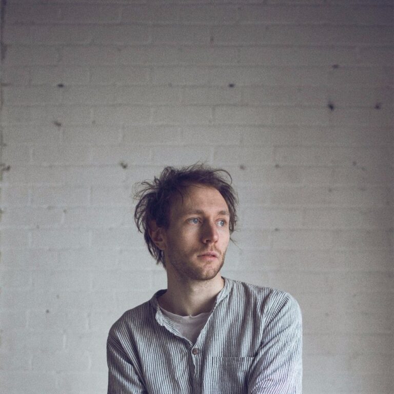 What Does Novo Amor Mean