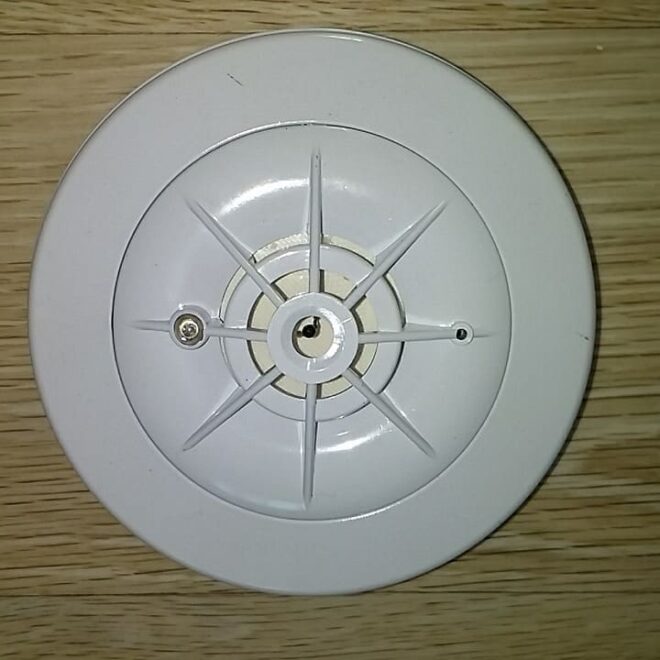 What Does Red Light On Smoke Detector Mean