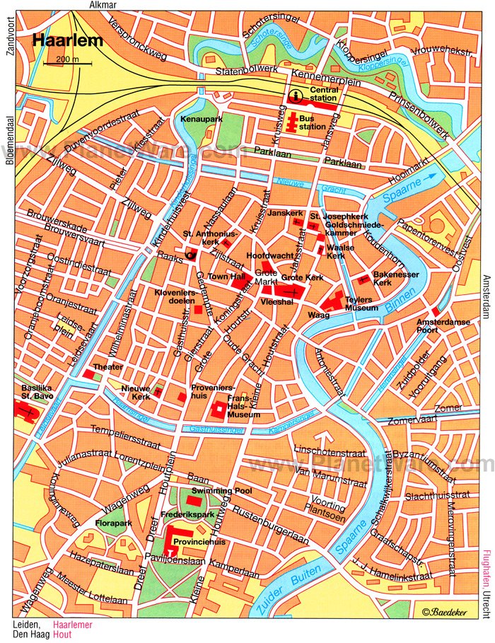 A map of Haarlem highlighting key locations and canals