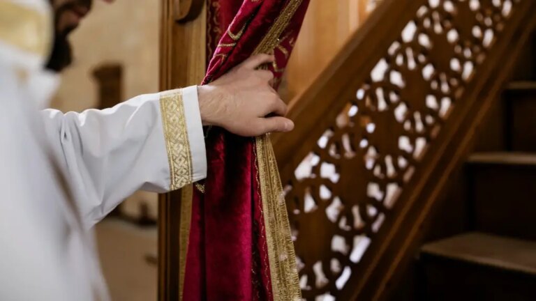 What Does One Panel Of Curtains Mean