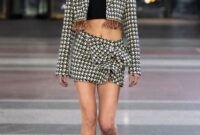 What Does Low Rise Pants Mean