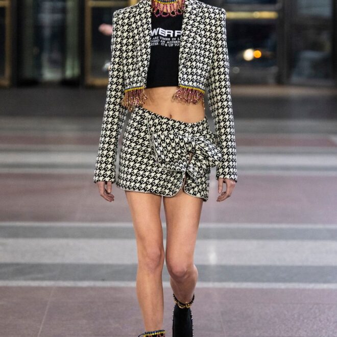 What Does Low Rise Pants Mean