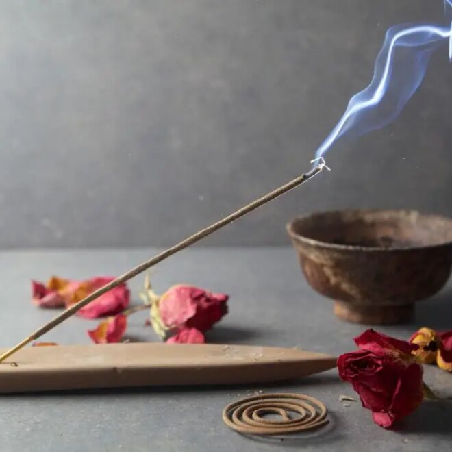 What Does It Mean When Incense Smoke Goes Straight Up