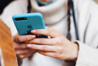 What Does It Mean When A Guy Strokes Your Cheek