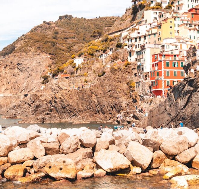 What Does The Blue And Yellow Flag Mean In Racing