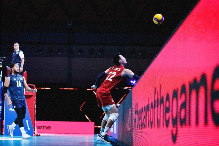 What Does A Red Card Mean In Volleyball