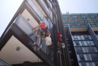 High-Rise Window Cleaners: How Tall Buildings Are Washed Safely