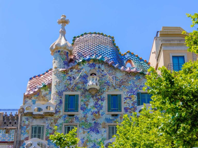 Famous Buildings in Barcelona Spain: Gaudí and Beyond