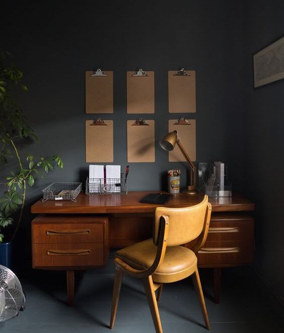 Mid-Century Modern Office Buildings: Design Features and Famous Examples