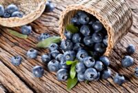 What Do Huckleberries Taste Like? Flavor Texture and Best Uses