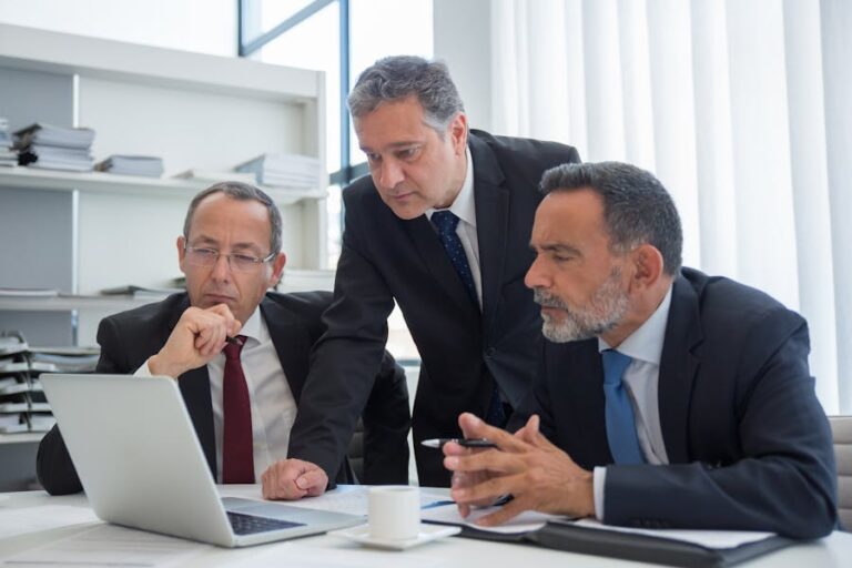What Do Lawyers Look for in Jury Selection? Strategy and Psychology
