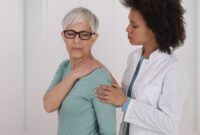 Rheumatologist: What Do They Do? Conditions Treated and When to See One