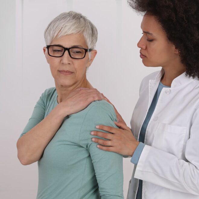 Rheumatologist: What Do They Do? Conditions Treated and When to See One