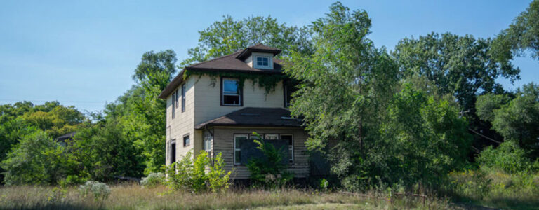 How Abandoned Buildings Affect the Environment and Local Communities