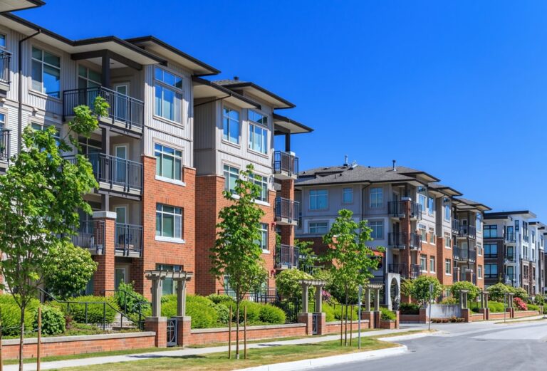 How to Find Owners of Apartment Buildings: Legal Search Methods