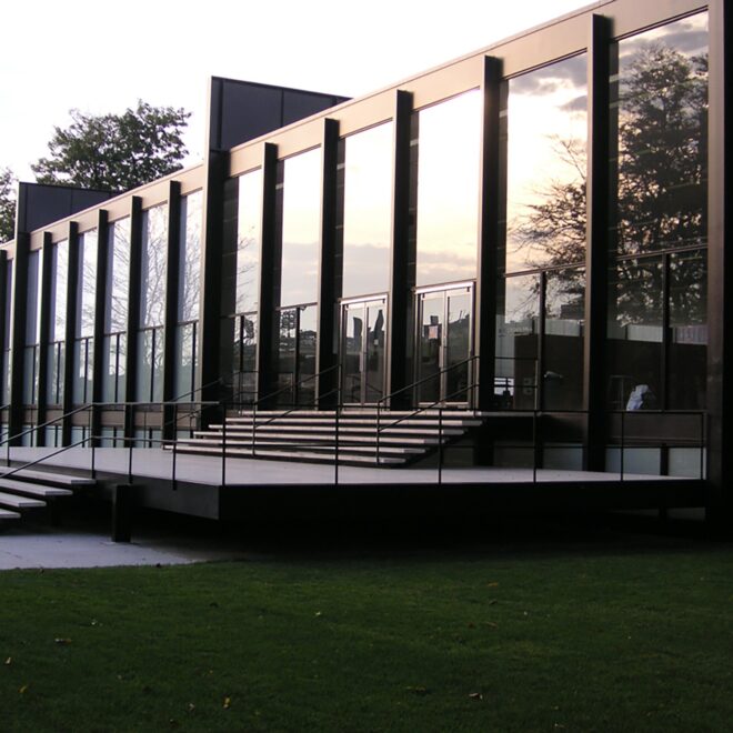 Mies van der Rohe Famous Buildings: Minimalist Architecture Icons