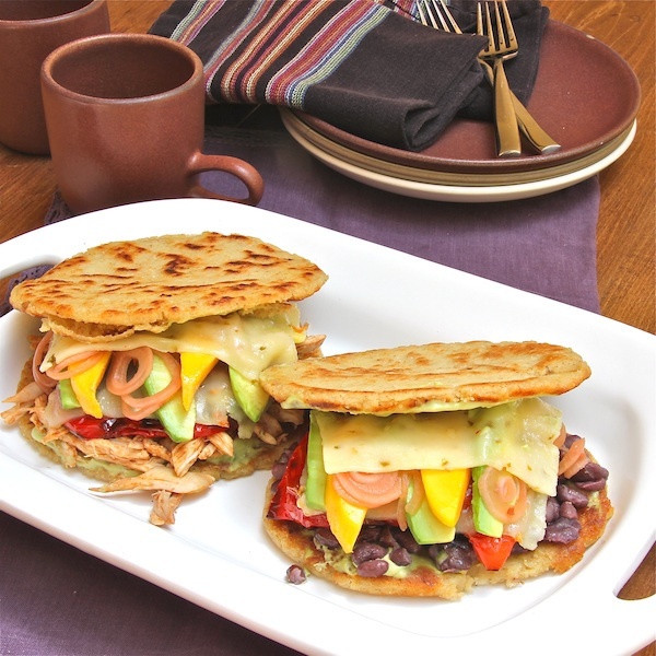 What Do Arepas Taste Like? Flavor Texture and Popular Fillings