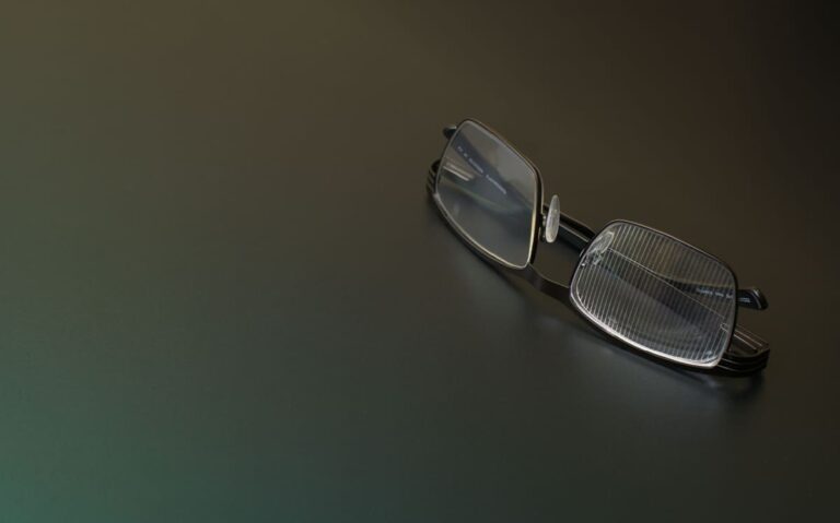 What Do Prism Glasses Look Like? Vision Therapy Glasses Explained
