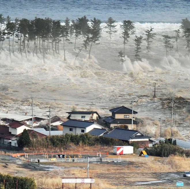 Are Tall Buildings Safe in a Tsunami? Structural Risk Explained