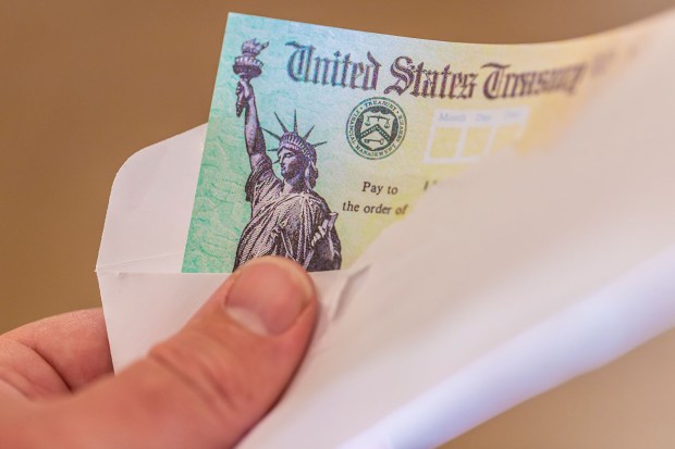 When Do Tax Refund Checks Arrive? (Updated Guide)