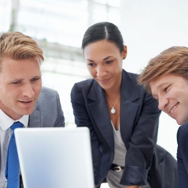 Do Employers Have to Provide Healthcare for Full-Time Workers?
