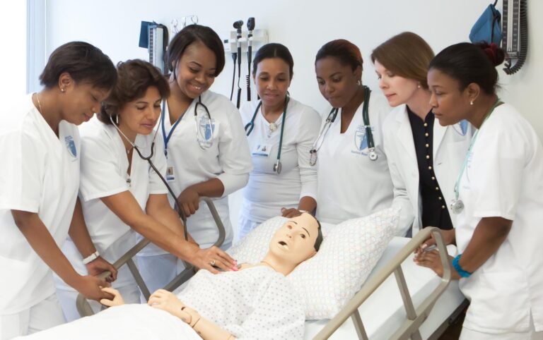 What Schools Offer Healthcare Certification Programs?