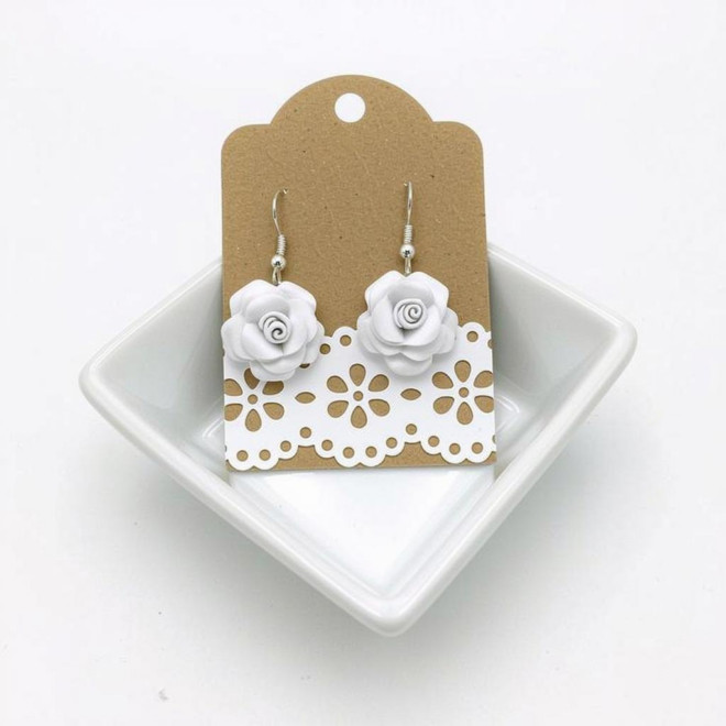 What Do White Roses Represent? Purity Remembrance and New Beginnings