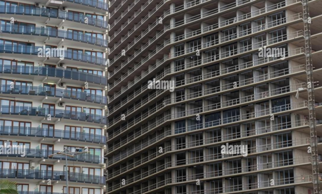 History of Buildings in Chicago: From Steel Frames to Skyscrapers