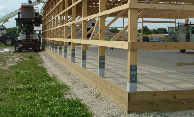 How to Build Pole Buildings: Materials Costs and Permits