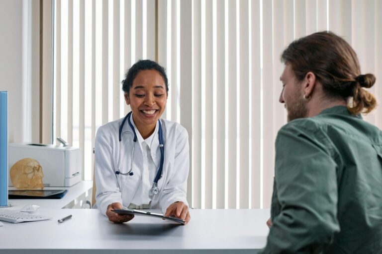 How Providers Treat Uninsured Patients in Modern Healthcare